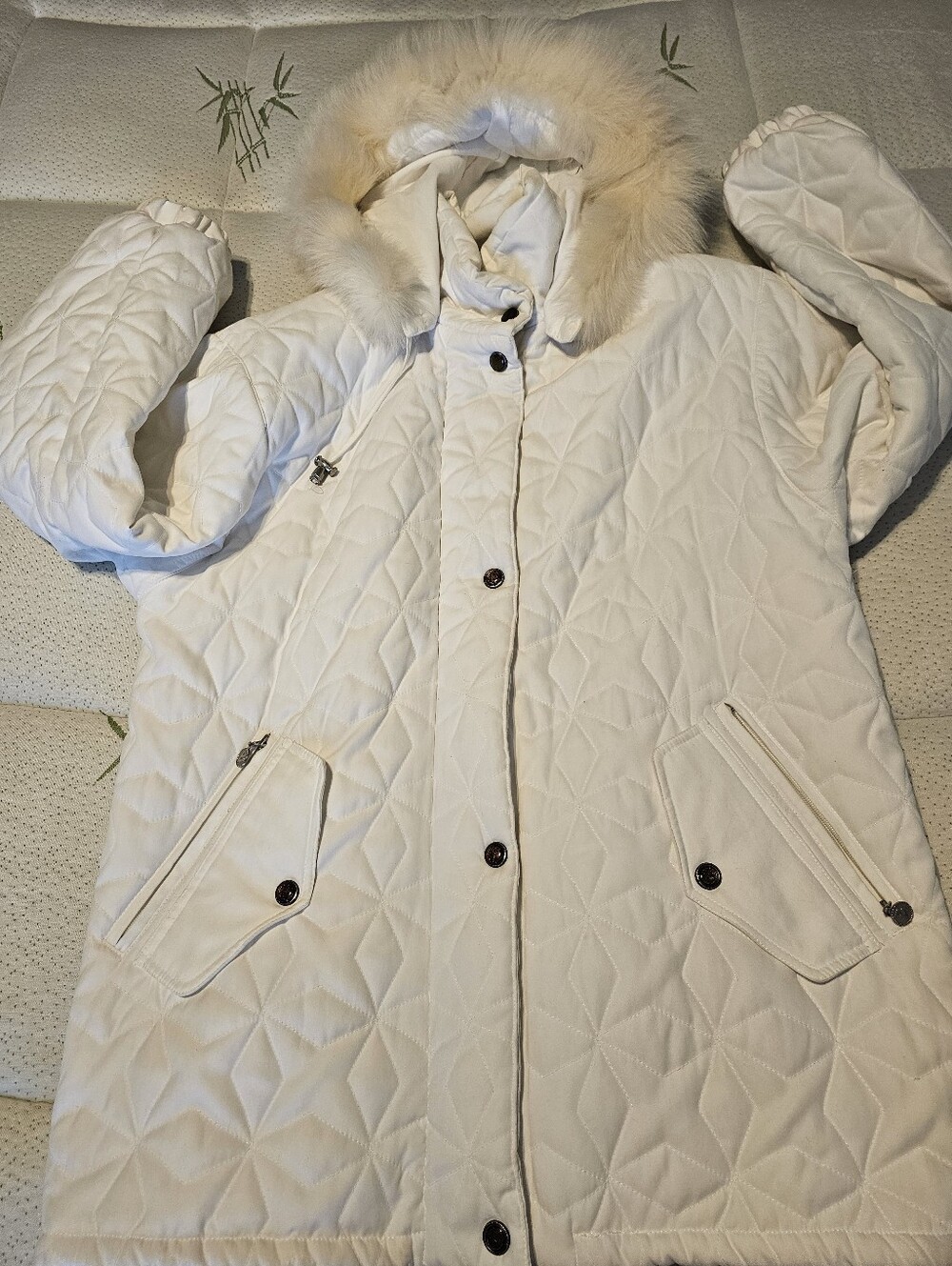 Vintage Bernardo Women White Quilted Coat Jacket Real Fox Tail Fur Trim Hood S